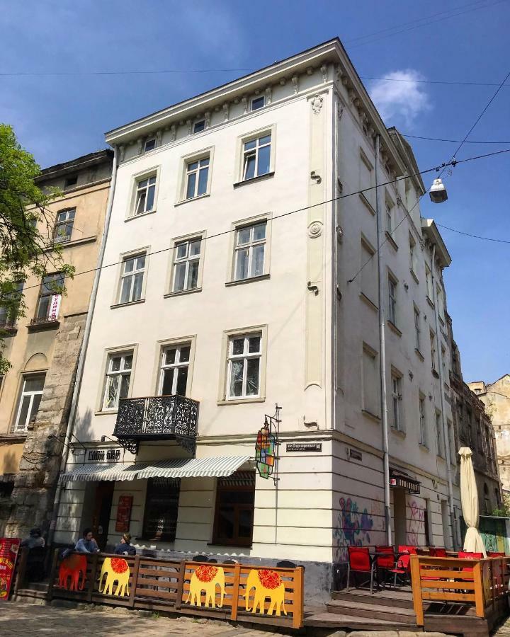 Vip Apartment Ploscha Rynok Lviv Buitenkant foto