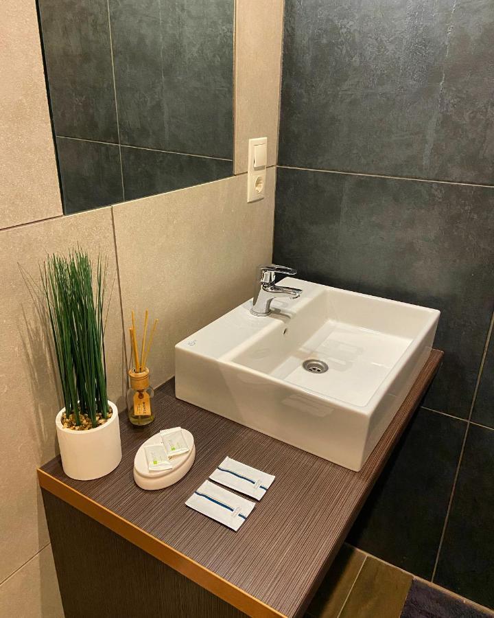 Vip Apartment Ploscha Rynok Lviv Buitenkant foto